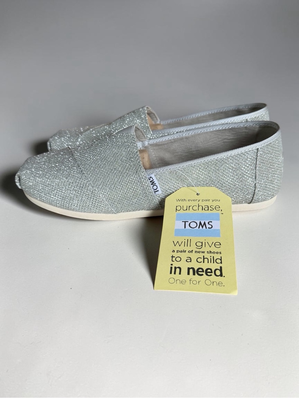 TOMS Silver Glitter Classic Slip-On Shoes Size 8.5 New!